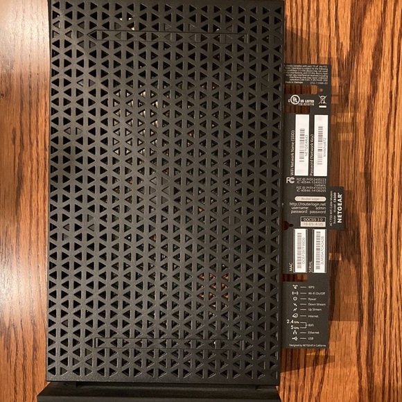 Net gear AC1750 WiFi Cable Modem Router - Picture 7 of 7